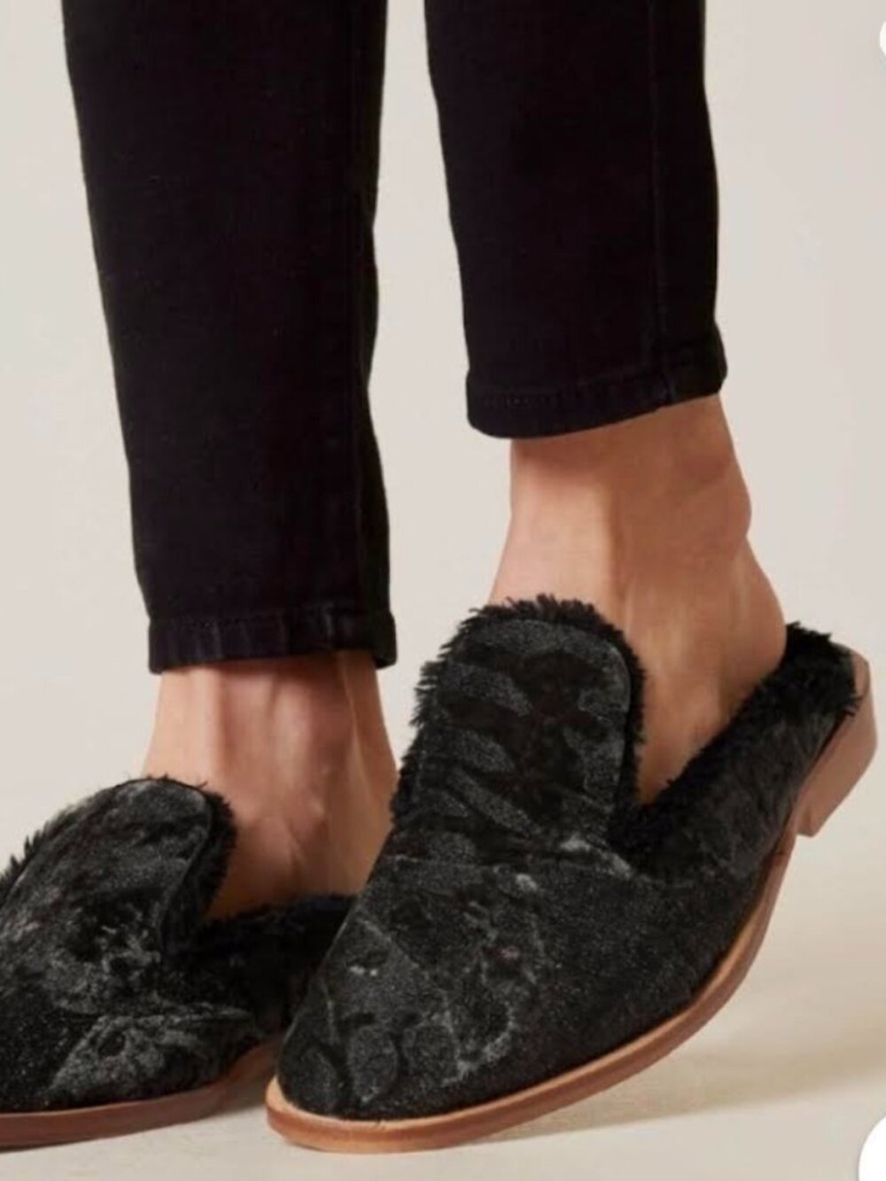 FREE PEOPLE Faux Shoes VELVET BLACK SIZE 7 - Picture 10 of 10